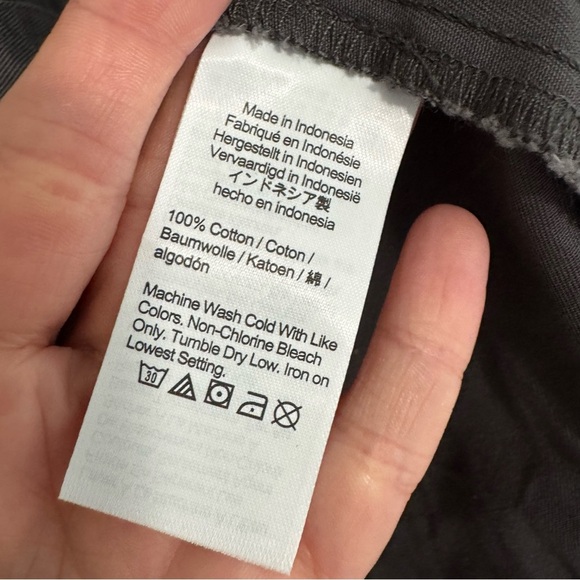 Madewell Darted Button Up Shirt in (Re)generative Chino - Picture 8 of 8